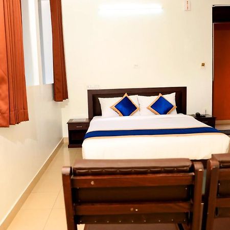 Ss Beach Resort Varkala Esterno foto