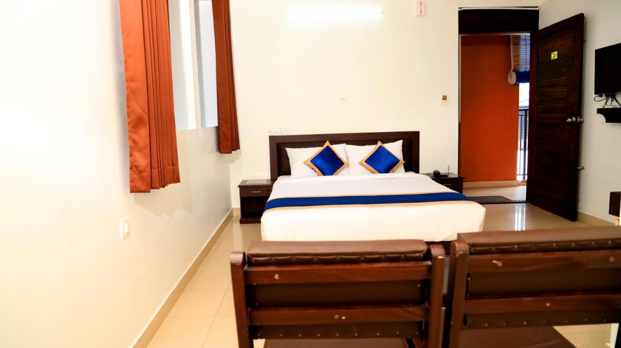 Ss Beach Resort Varkala Esterno foto
