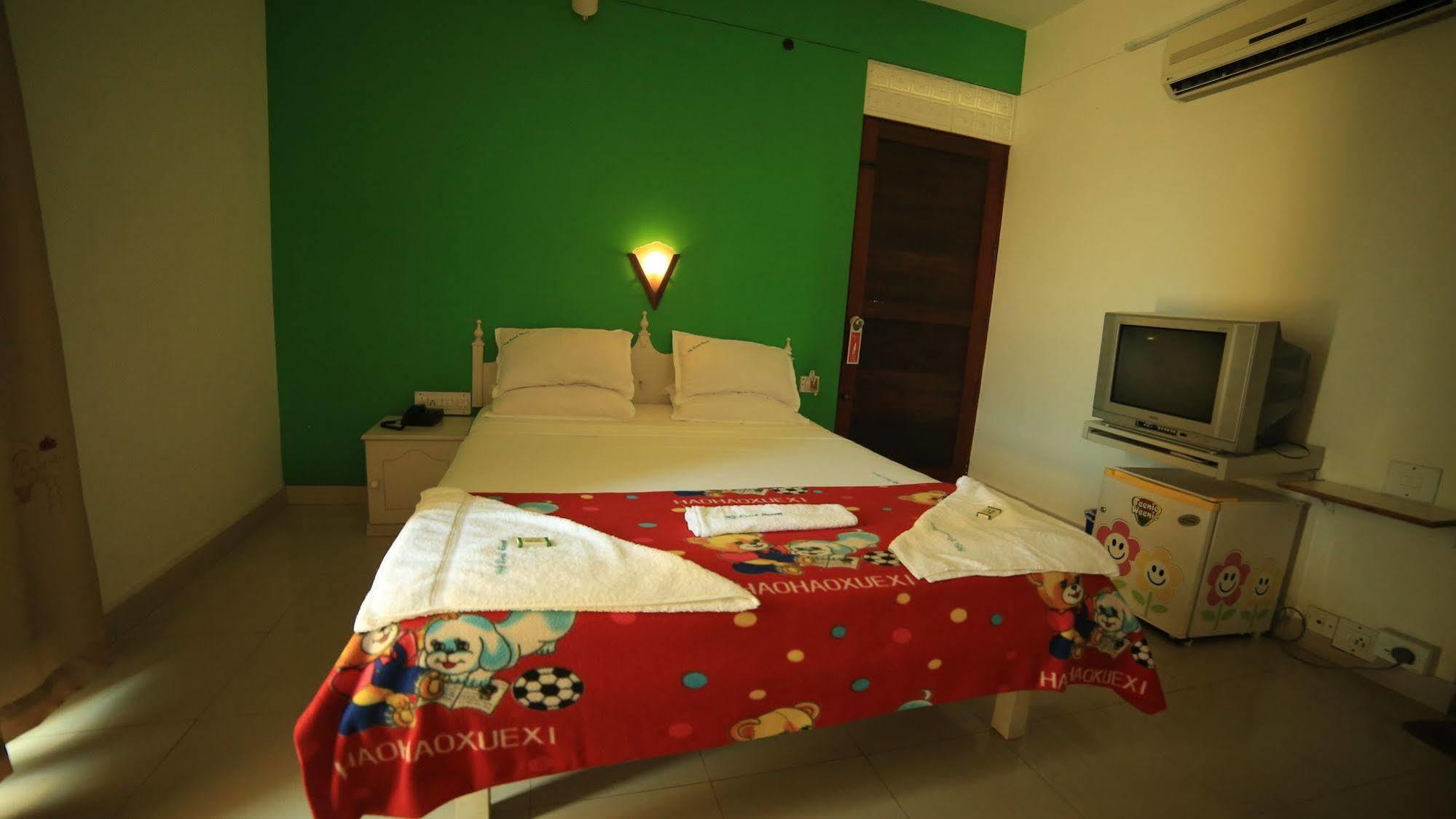 Ss Beach Resort Varkala Esterno foto