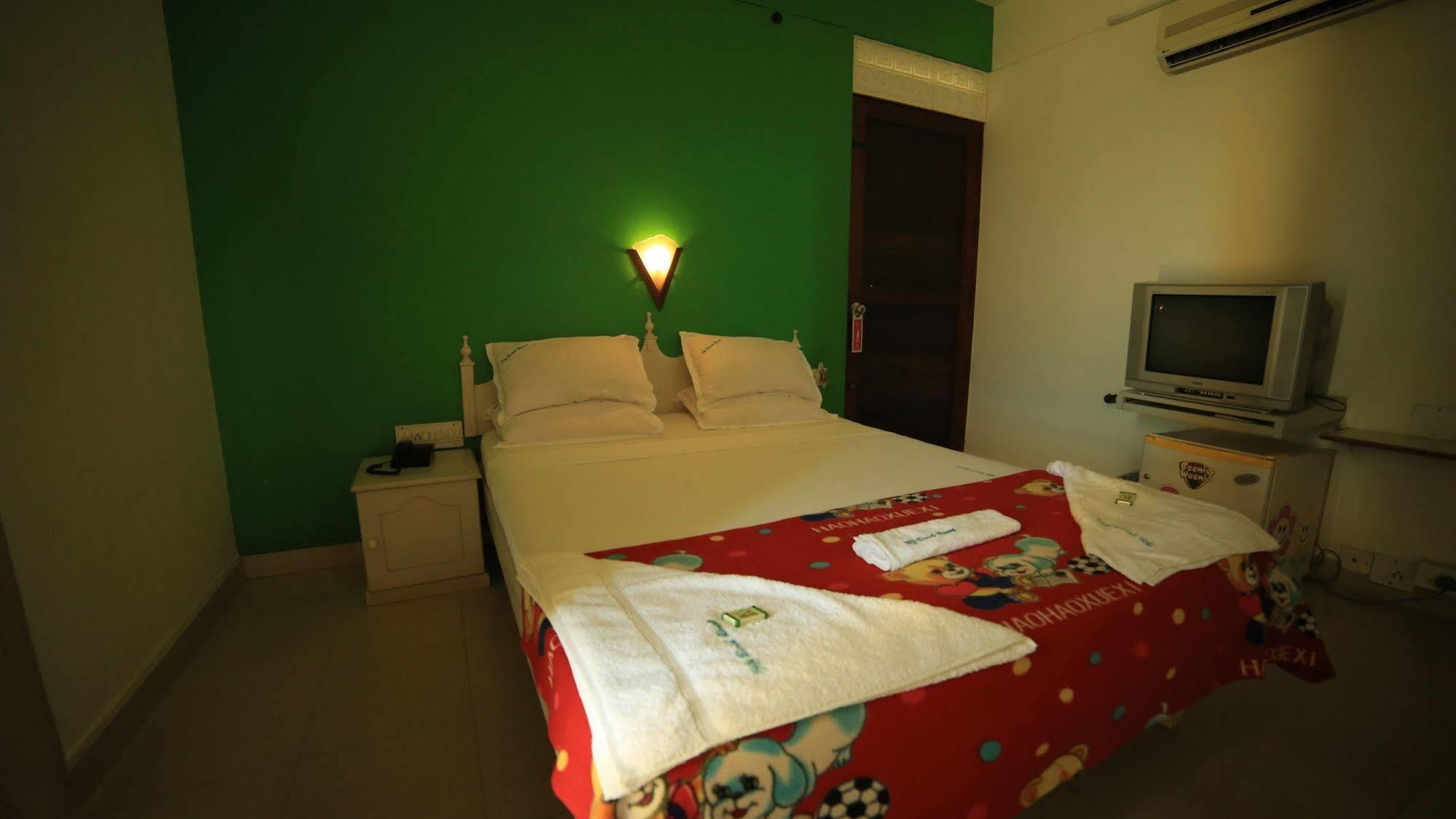 Ss Beach Resort Varkala Esterno foto
