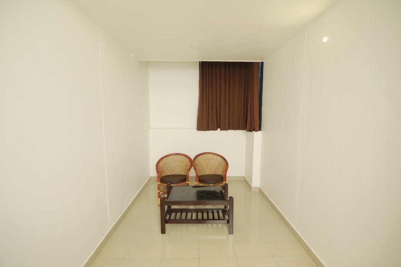 Ss Beach Resort Varkala Esterno foto