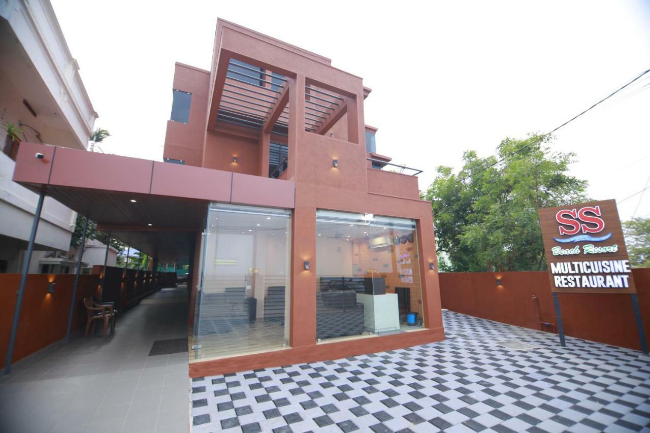 Ss Beach Resort Varkala Esterno foto