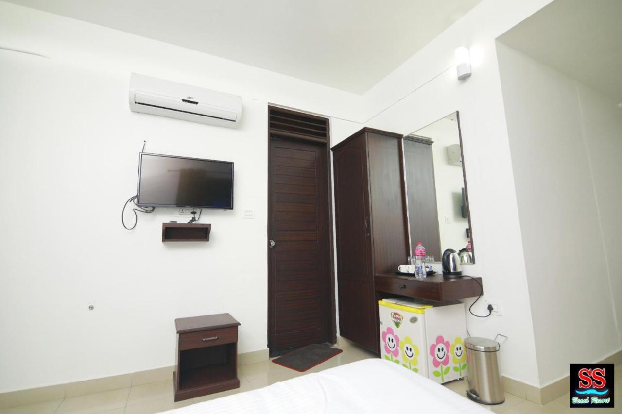 Ss Beach Resort Varkala Esterno foto