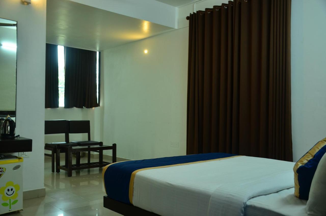 Ss Beach Resort Varkala Esterno foto